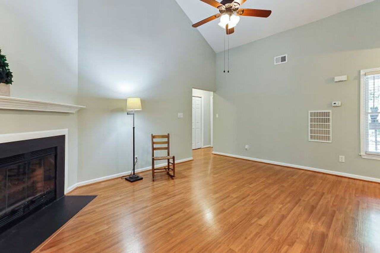 117 Abingdon Ct #2B - Photo 4 of 22
