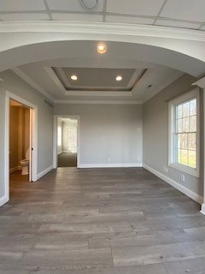 721 S Main St - Photo 4 of 47