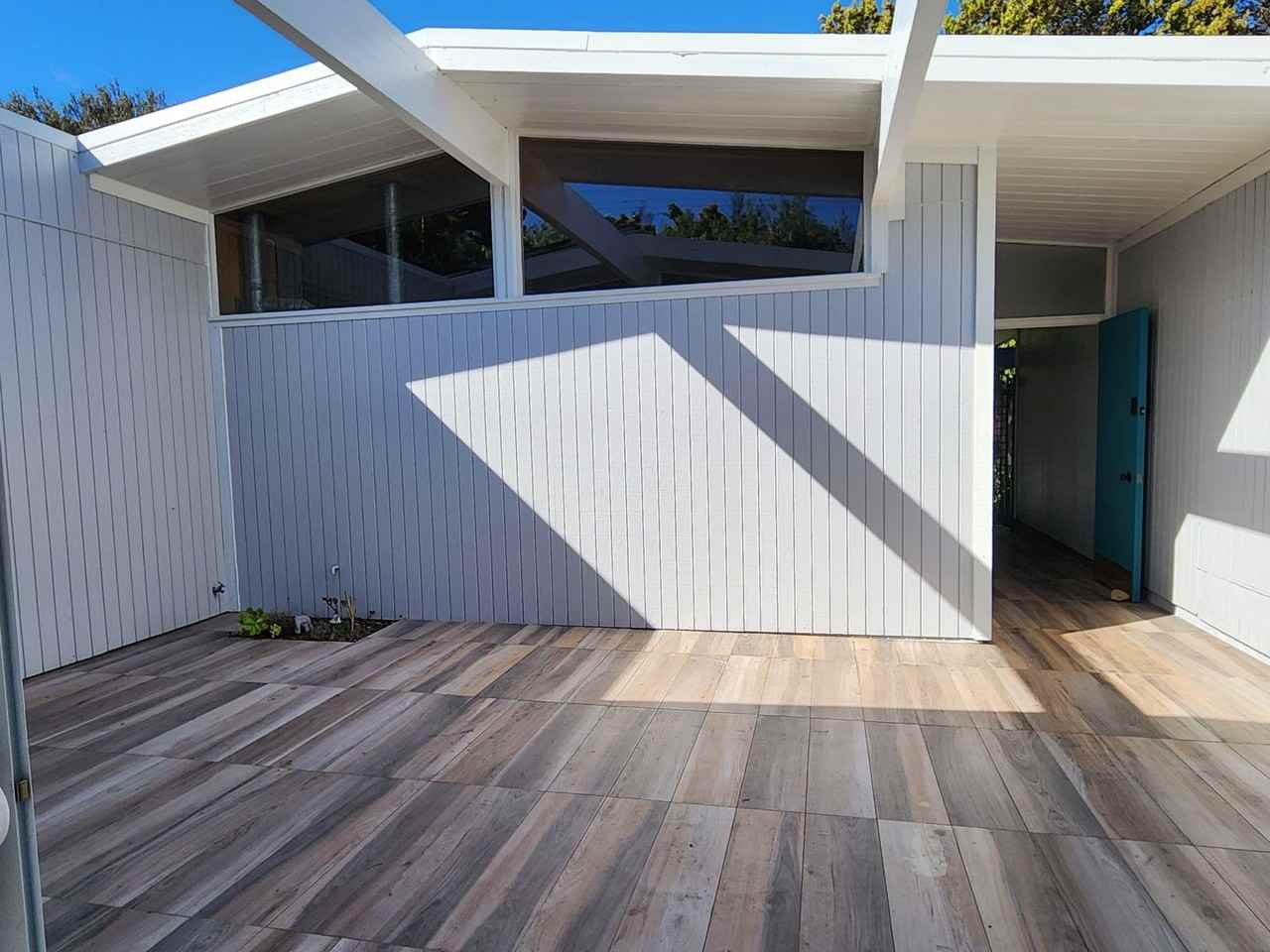 1624 Edmonton Ave - Photo 3 of 20