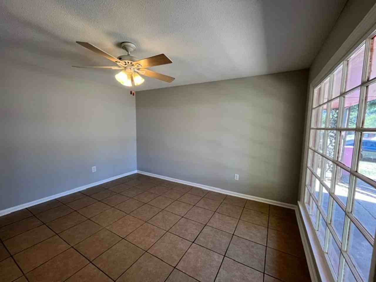 8258 Dottley Dr - Photo 2 of 11