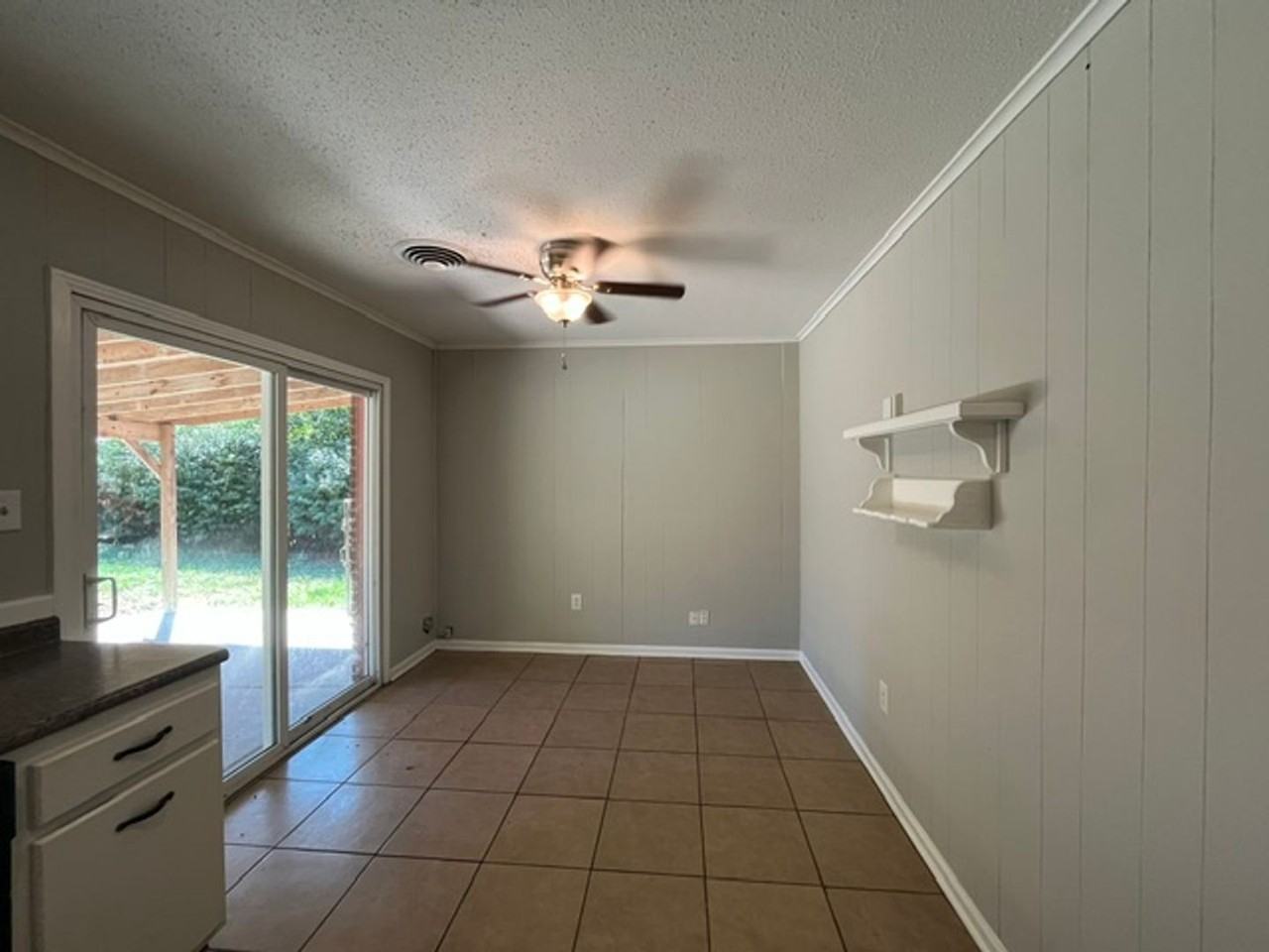 8258 Dottley Dr - Photo 5 of 11