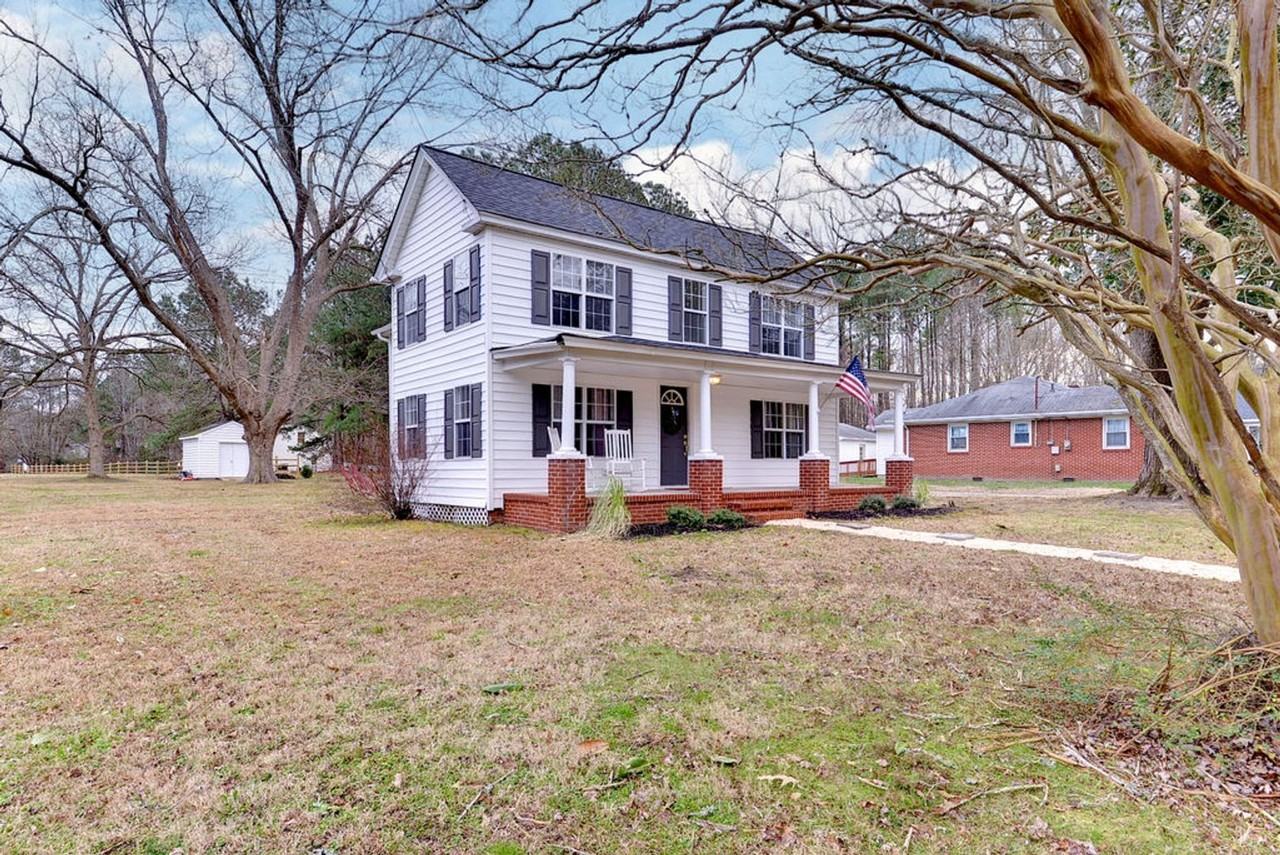 402 E Yorktown Rd - Photo 2 of 38