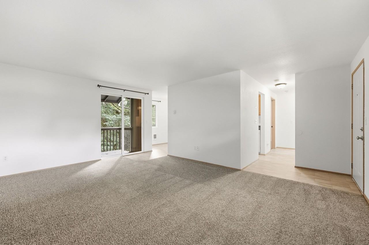 3810 22nd Ave Se #D - Photo 5 of 19