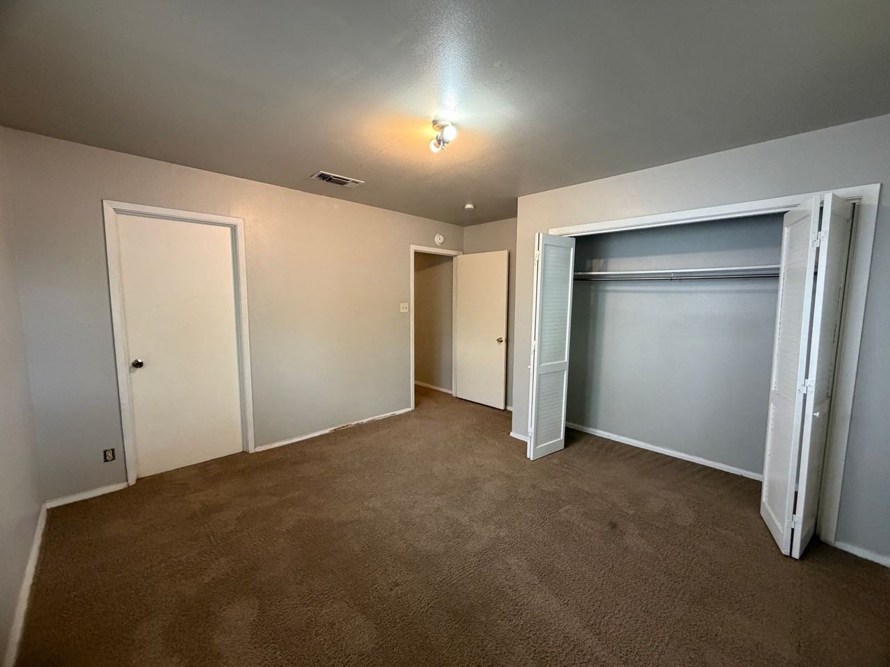 318 Como St - Photo 6 of 11
