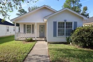 featured image of 2747 Tyndall Dr