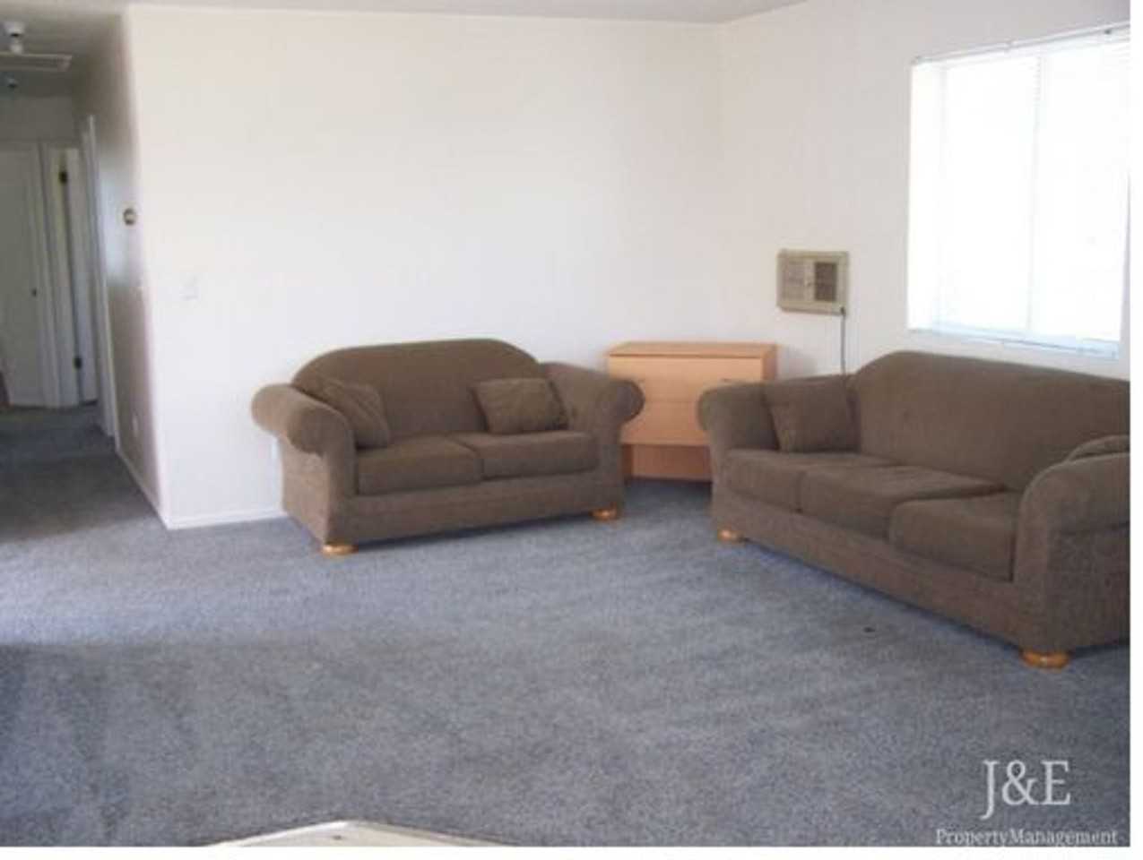 1123 W 425 S - Photo 3 of 8