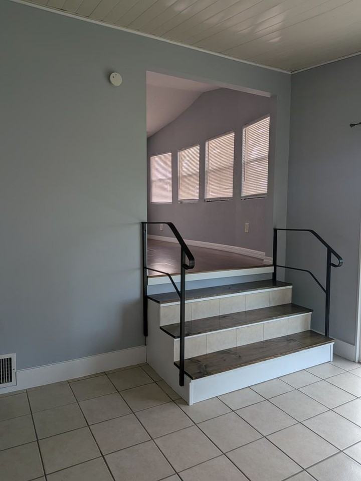 456 Center Crest Blvd - Photo 7 of 22