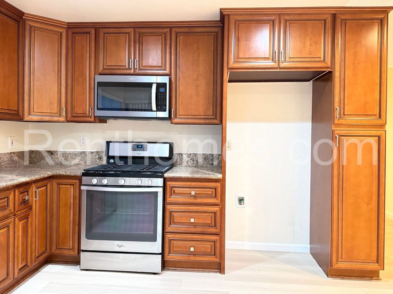 10906 Barbados Way - Photo 6 of 21