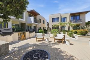 featured image of 125 Hurlbut St #205