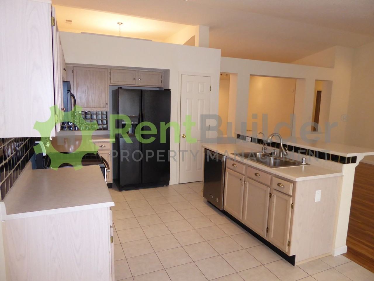 8421 Julian Robles St Ne - Photo 3 of 30