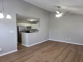 2 Bedroom, 1 bath triplex - Photo 1 of 1