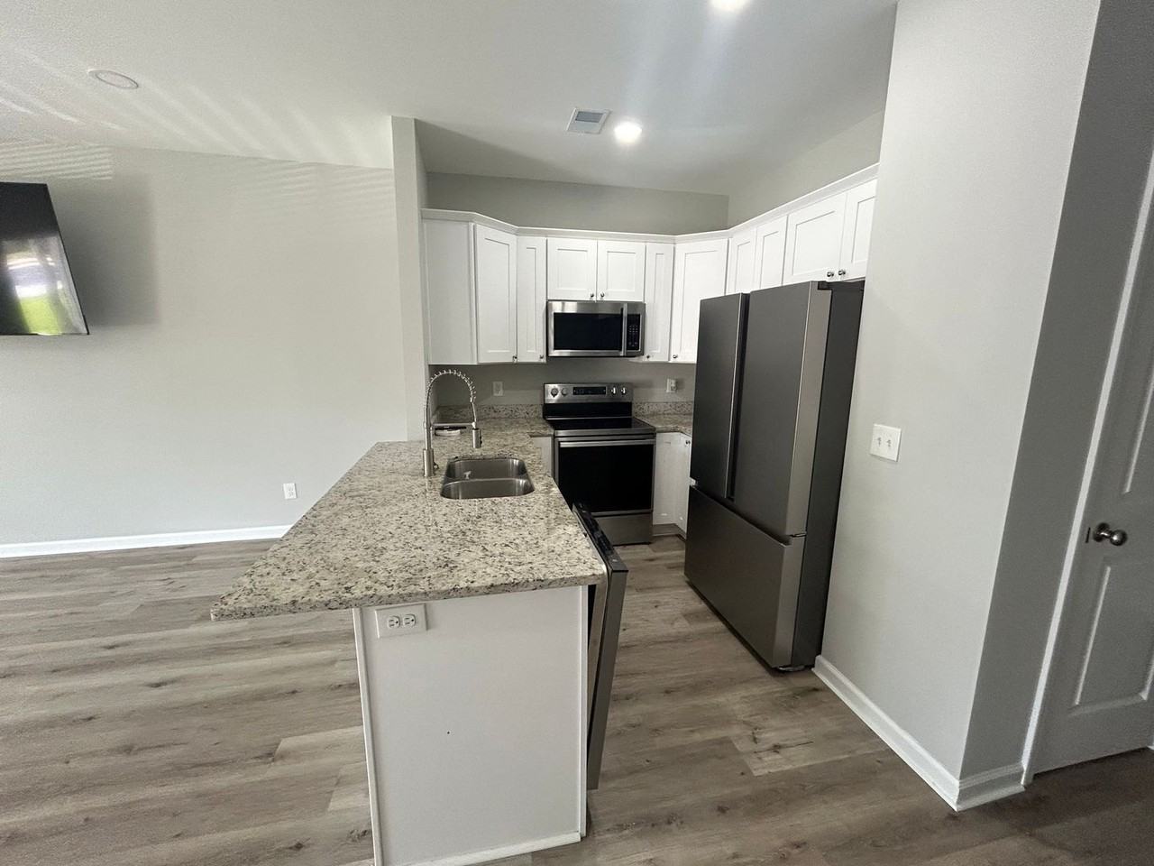 2519 Washington St - Photo 7 of 21