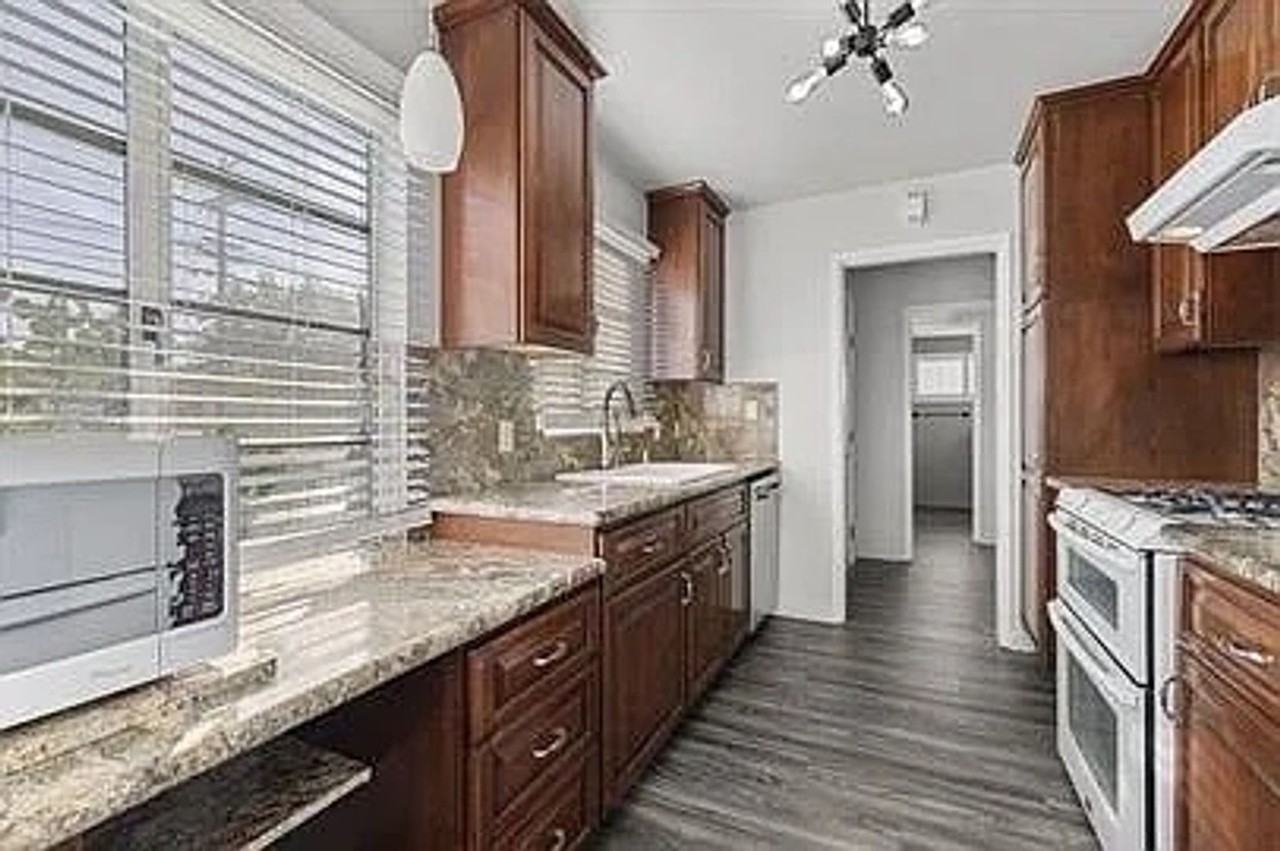 5168 Tipton St - Photo 3 of 27