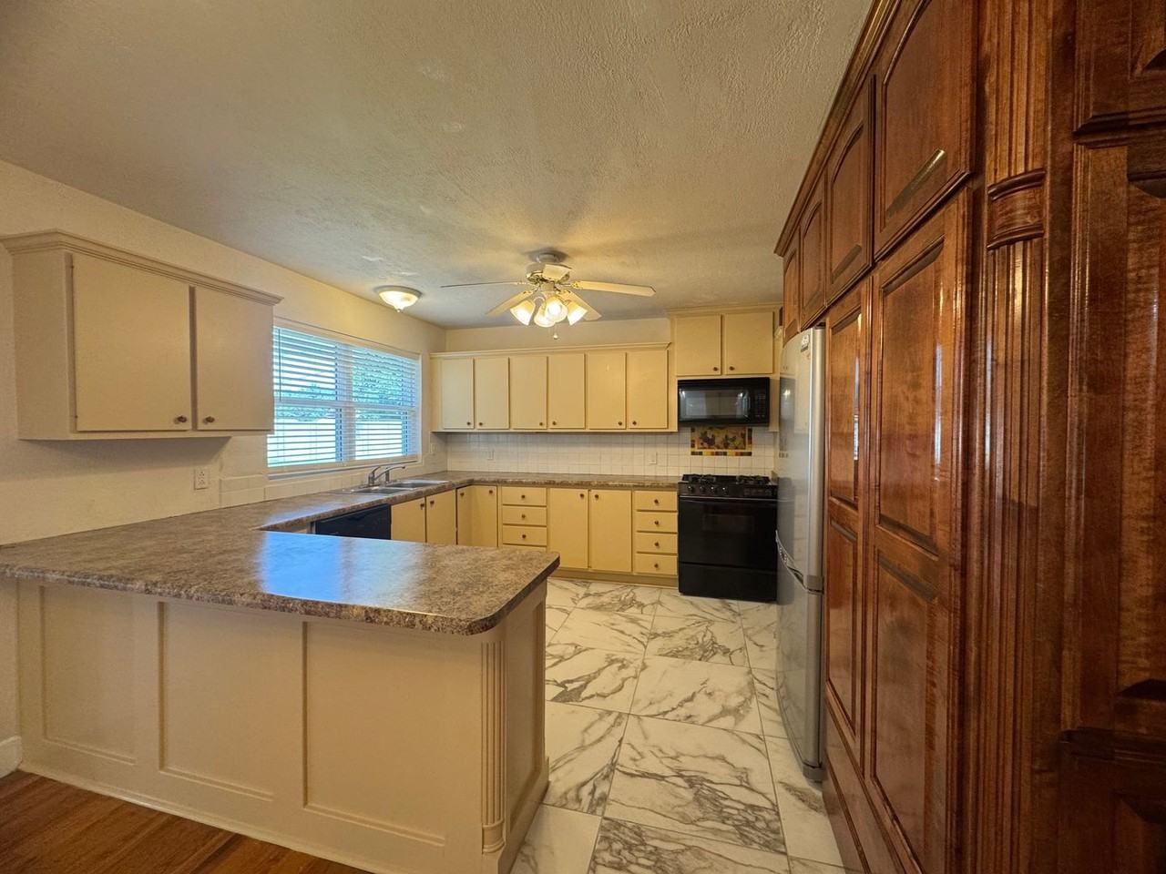 5112 Arden Rd - Photo 7 of 29