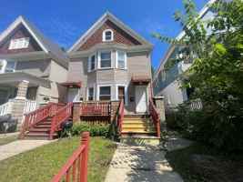 featured image of 1622 N 38th St