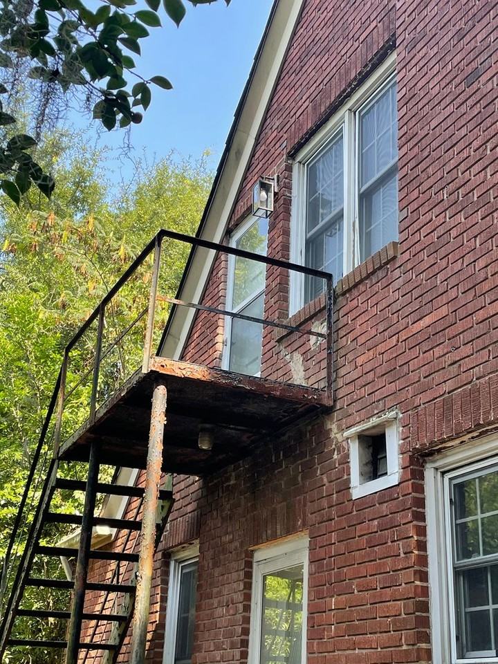 1840 1840 Skidaway Top Fl - Photo 2 of 11