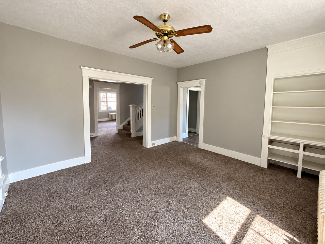 426 Mitchell Ave - Photo 7 of 11