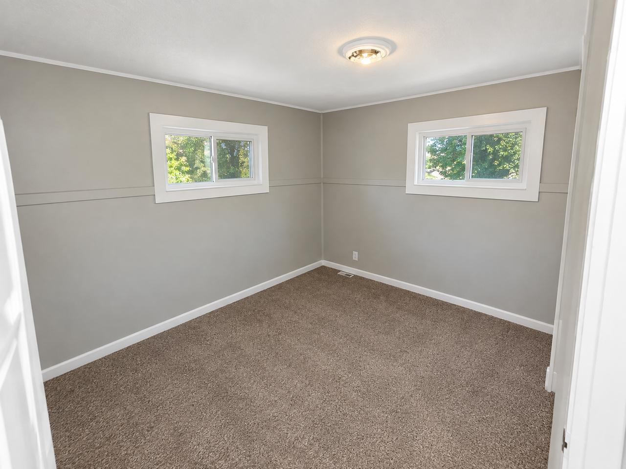 1115 Saint Marcella Dr - Photo 5 of 9