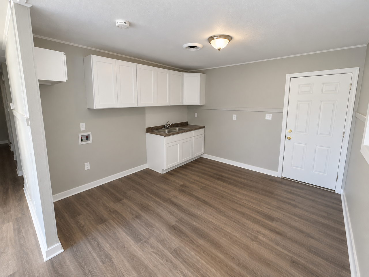 1115 Saint Marcella Dr - Photo 7 of 9