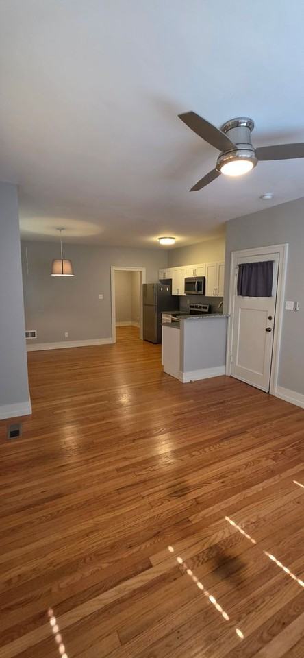 4933 Devonshire Ave - Photo 7 of 37