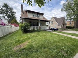 featured image of 143 W Park Ave