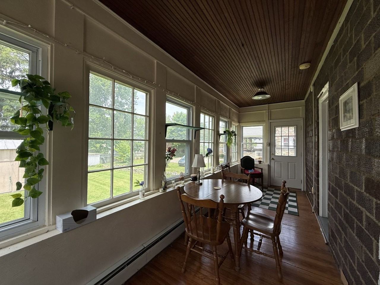 143 W Park Ave - Photo 6 of 6