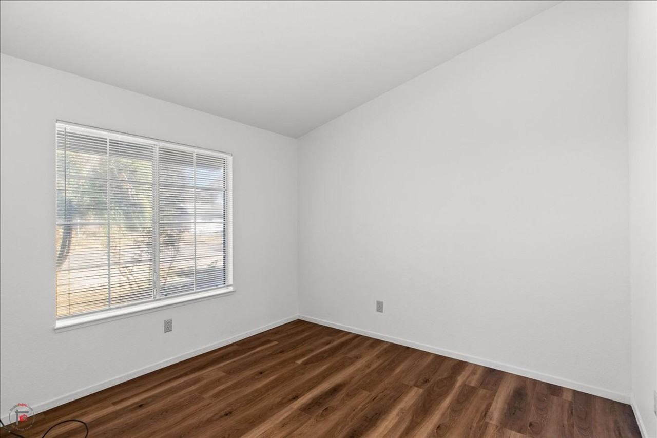 12090 Washington Rd - Photo 5 of 10