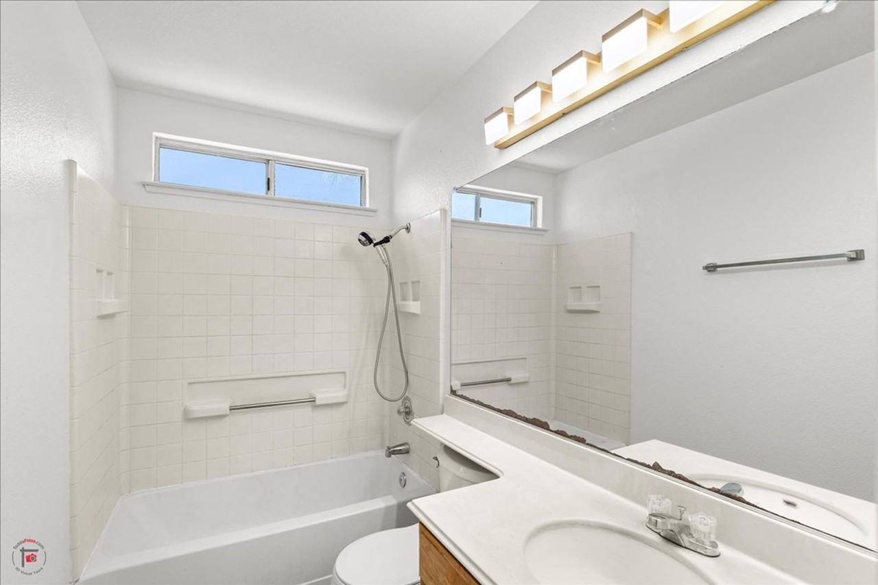 12090 Washington Rd - Photo 6 of 10