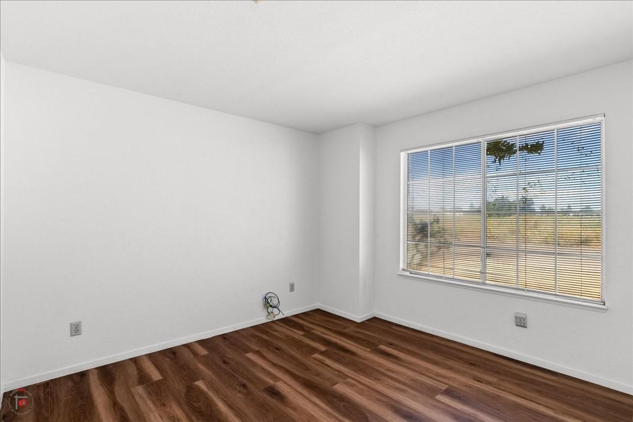 12090 Washington Rd - Photo 7 of 10