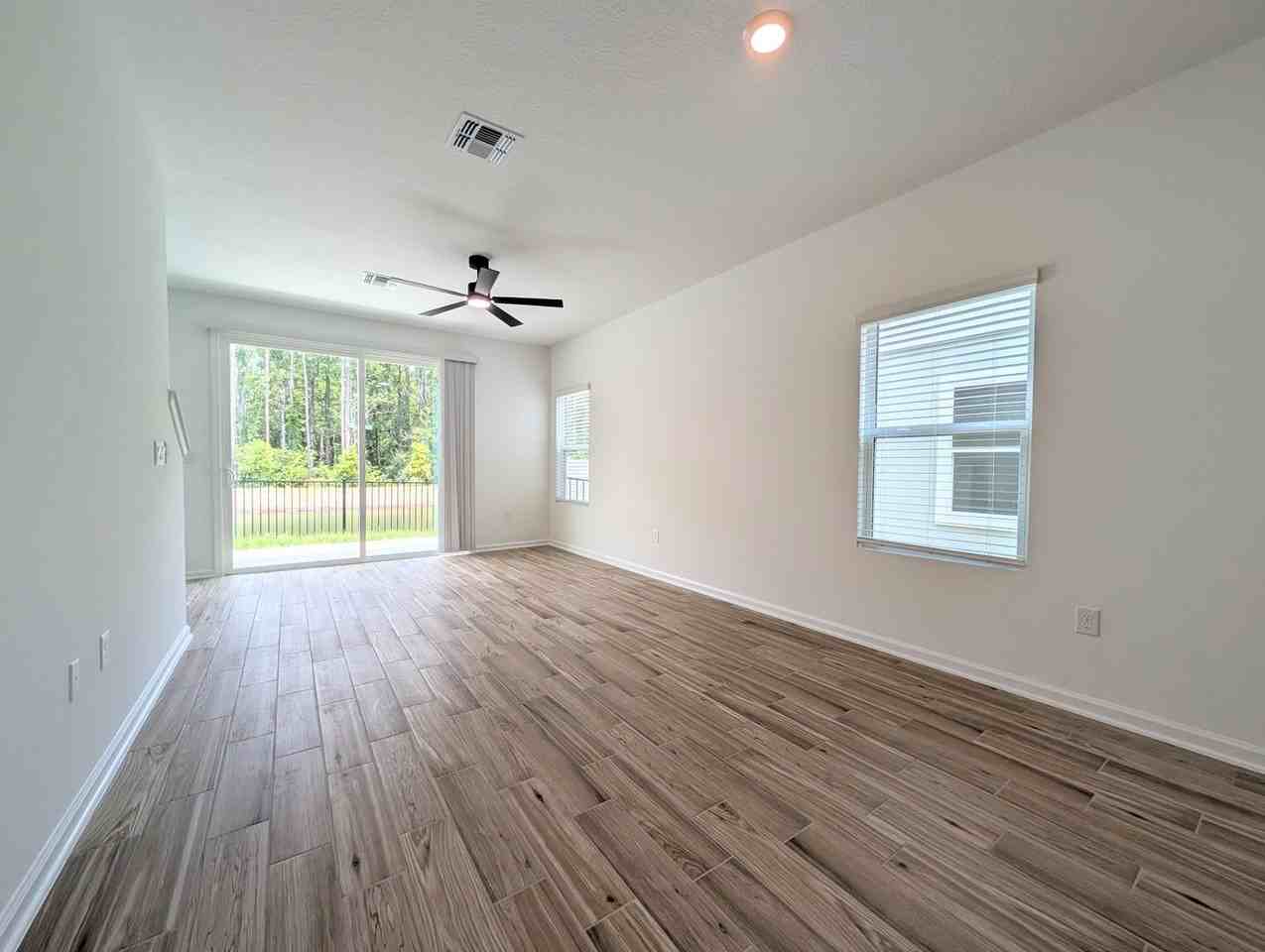 3210 Schoolmarm St - Photo 7 of 26