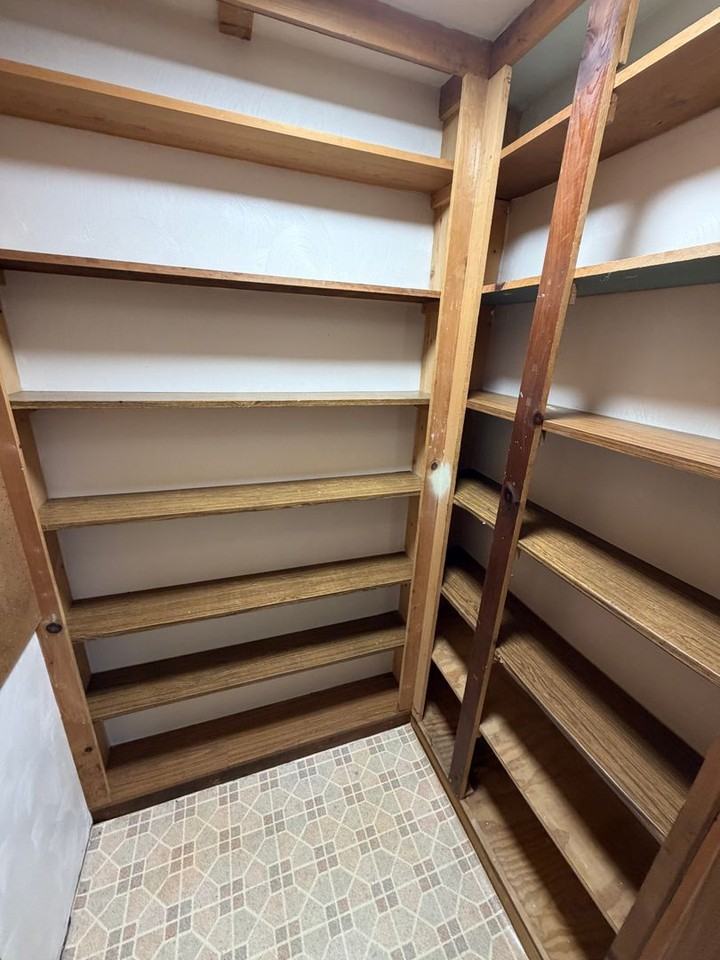 642 Payne Ave - Photo 5 of 14