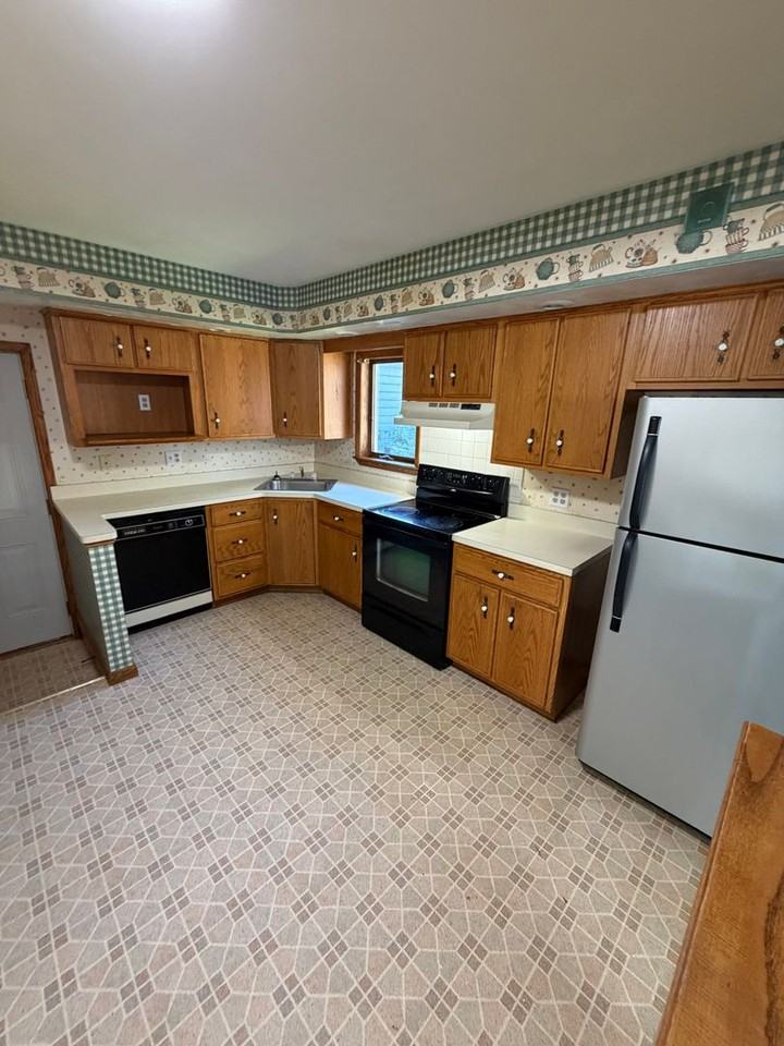 642 Payne Ave - Photo 6 of 14