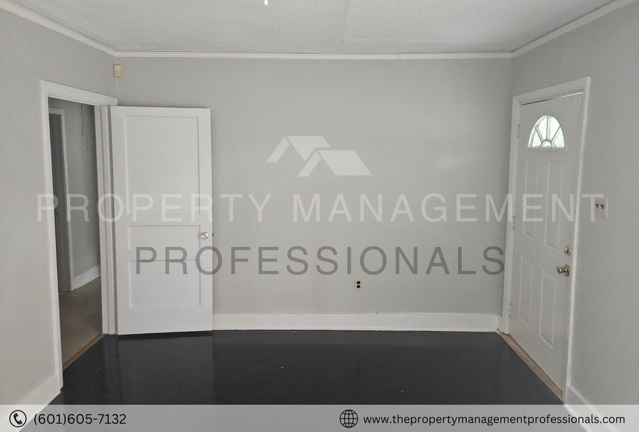 4200 Larchmont St - Photo 5 of 21