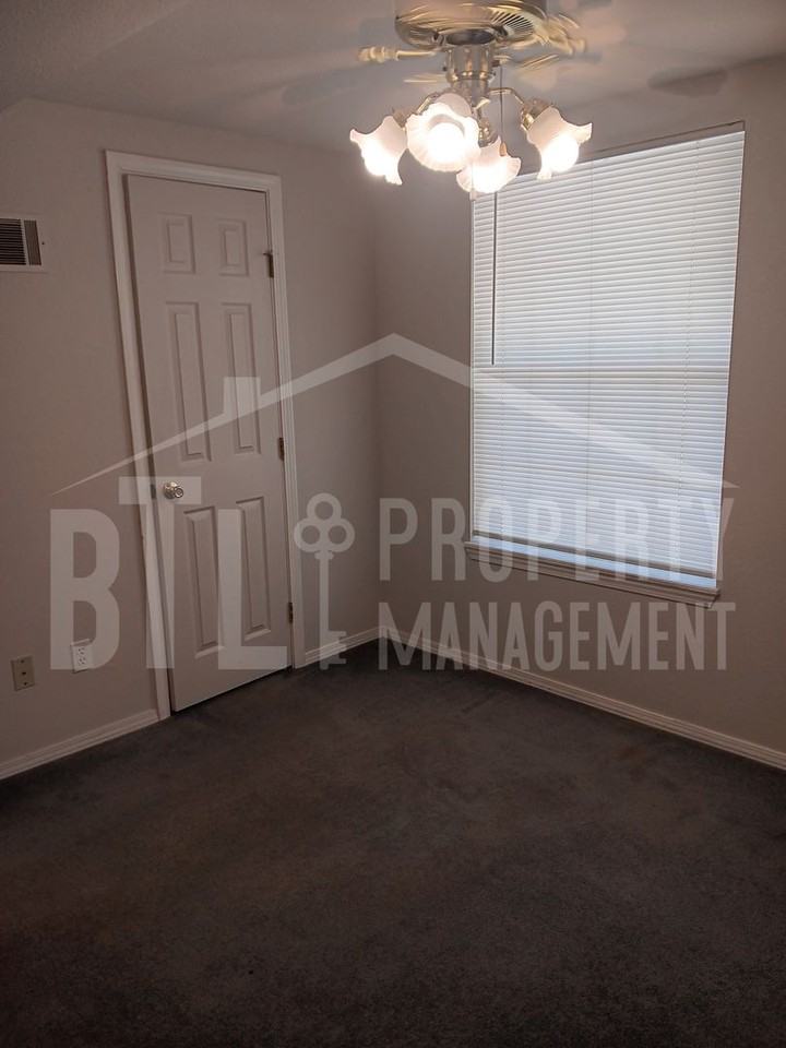 440 Fall Creek Dr - Photo 7 of 21
