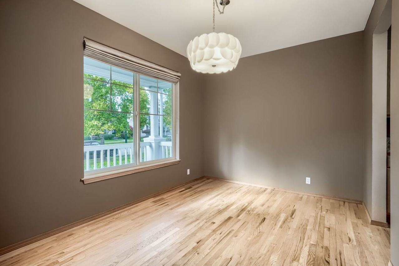 7310 Douglas Ave Se - Photo 5 of 14