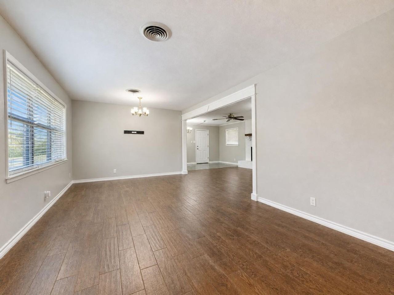 3413 Meadow Oaks Dr - Photo 7 of 10