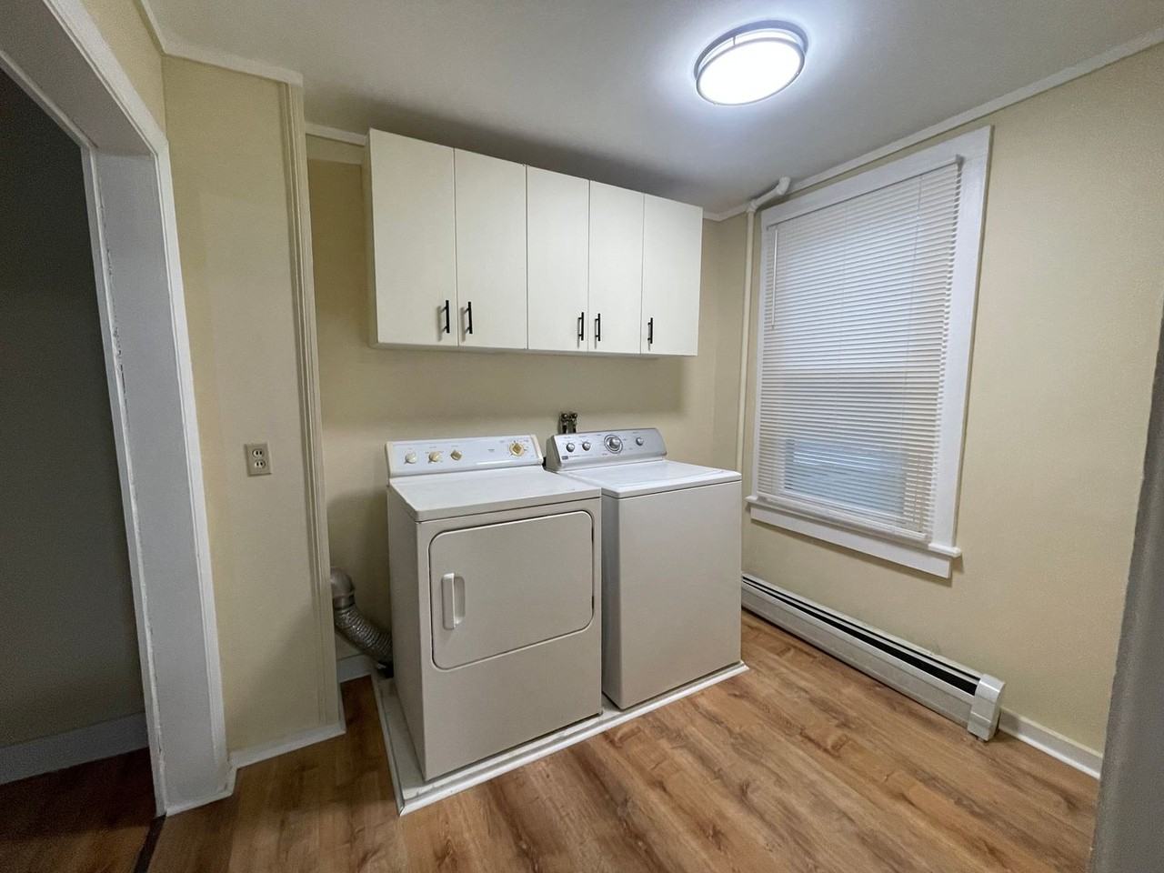 680 Main St - Photo 4 of 15