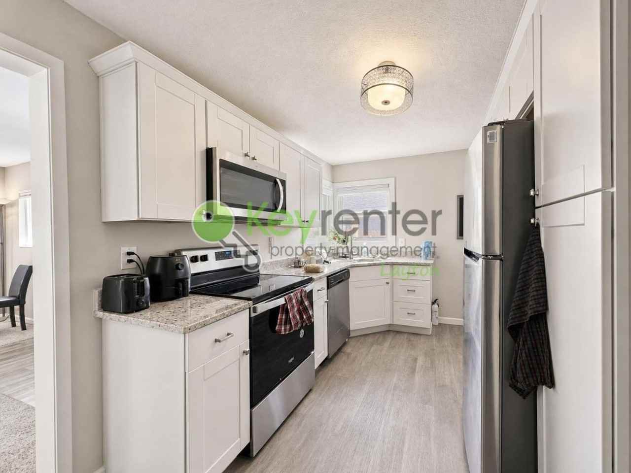 3034 Harrison Blvd - Photo 3 of 24