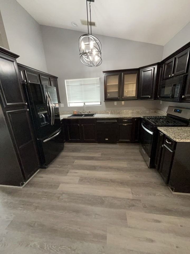 7612 Elderwood Dr Nw - Photo 4 of 22