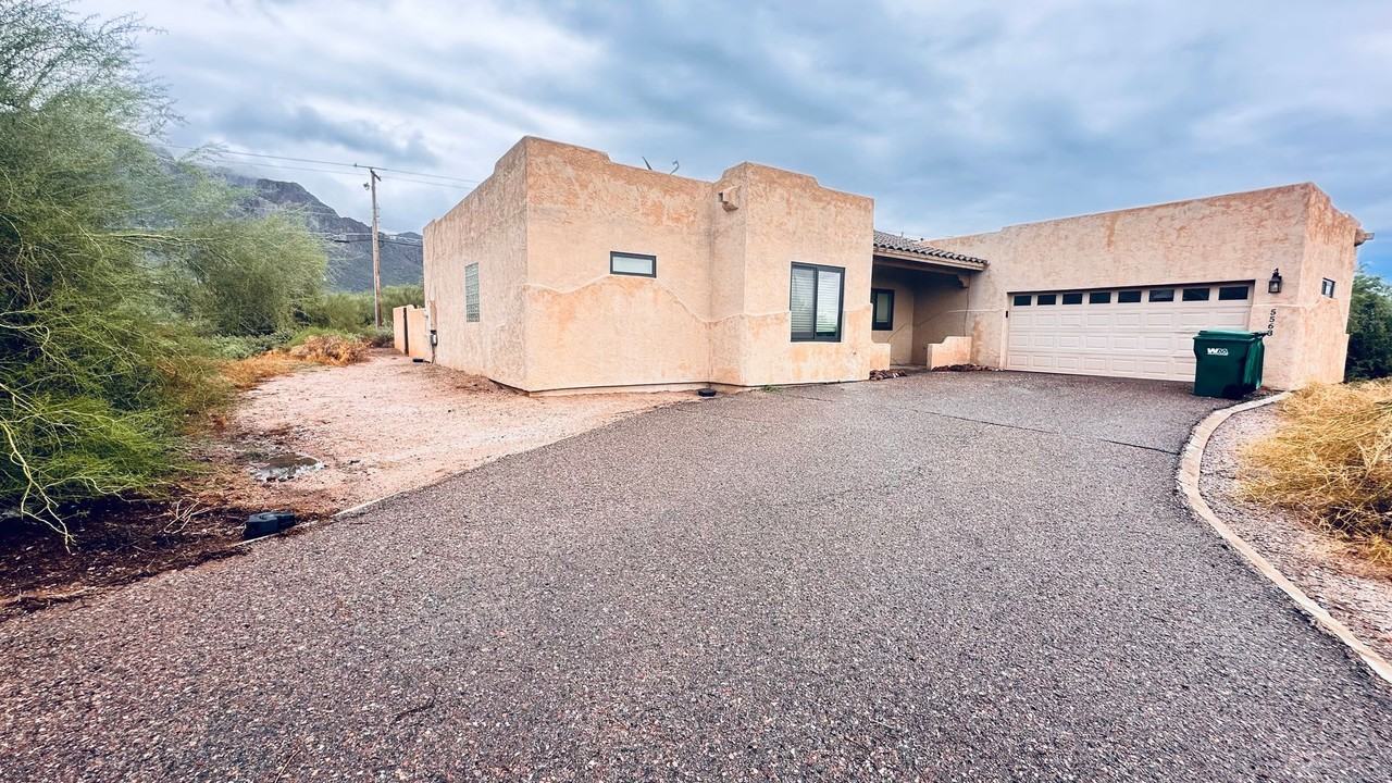 5563 E Greasewood St - Photo 2 of 17