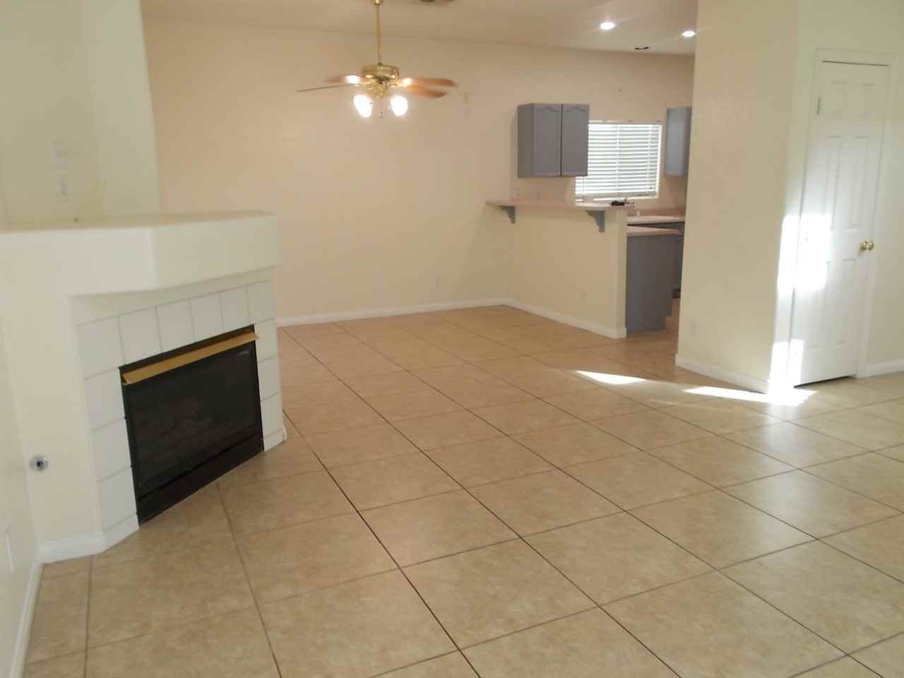8466 Brillancy Ave - Photo 6 of 21