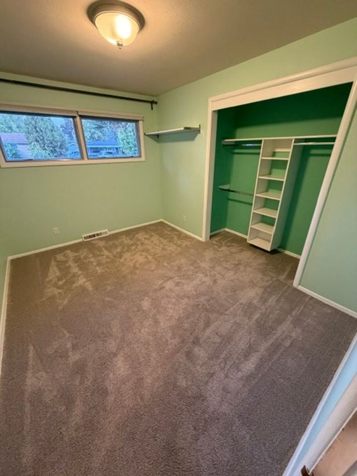 609 W Barnes Rd - Photo 3 of 13