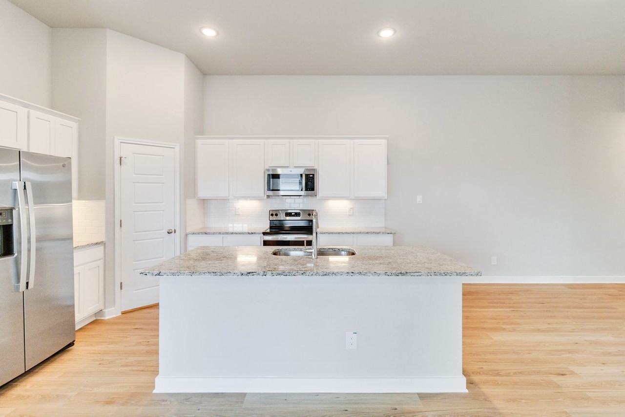 479 Caymus Dr #A - Photo 5 of 30