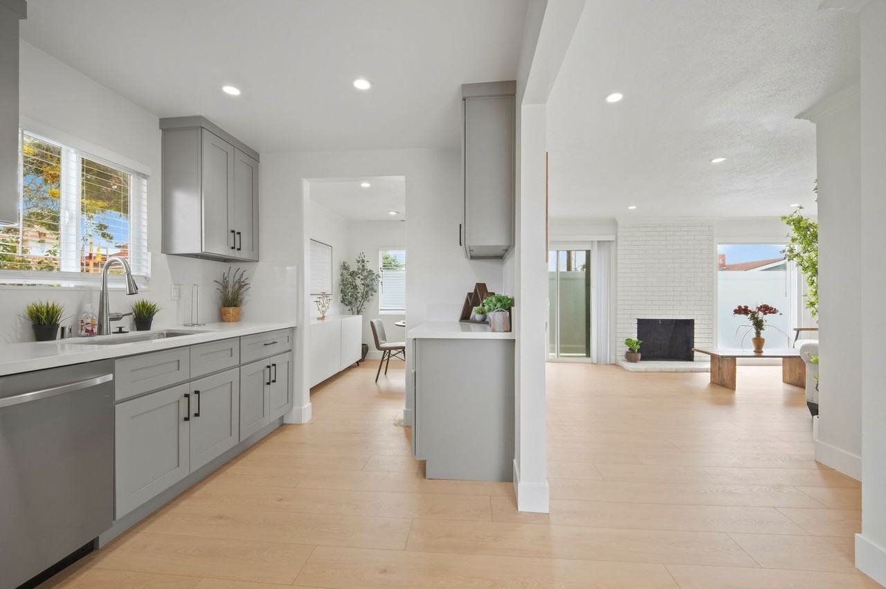 11502 Mac St - Photo 2 of 13