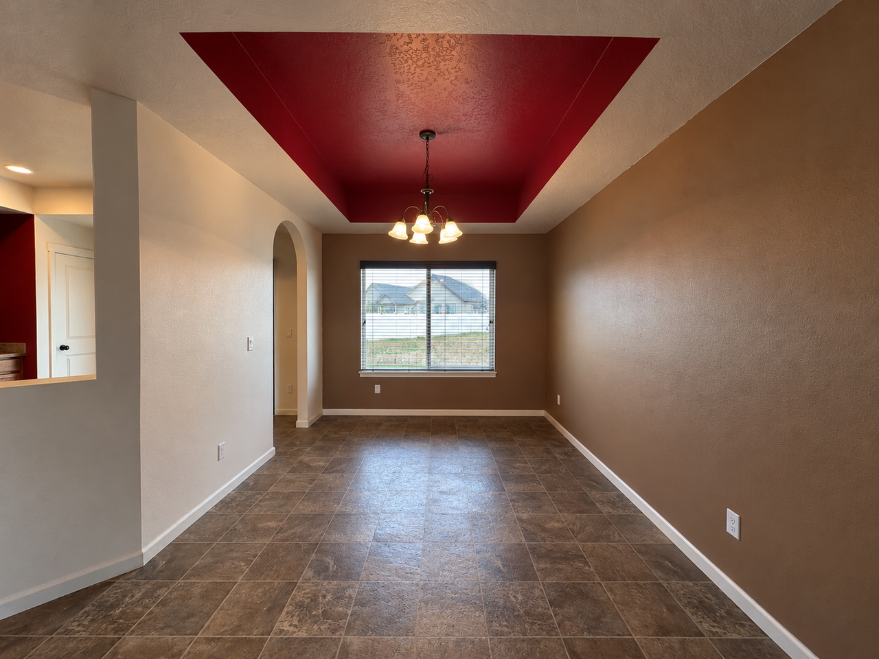 8517 W Campus Dr - Photo 7 of 34