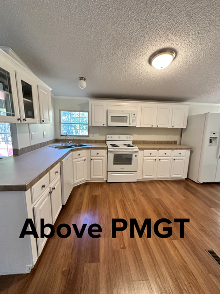 1734 Pineland Shores Cir - Photo 5 of 21