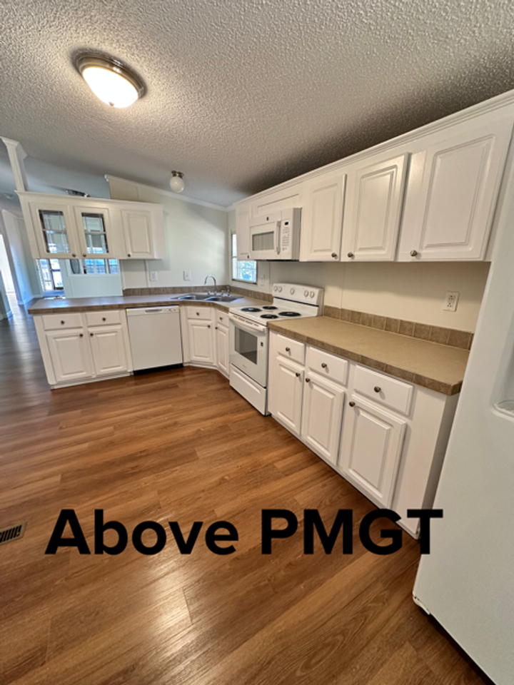 1734 Pineland Shores Cir - Photo 6 of 21