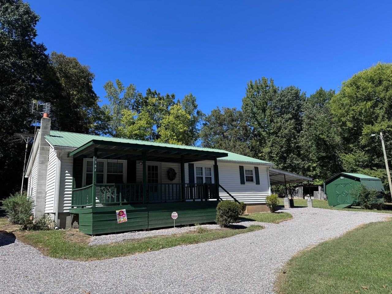 3302 Cox Mill Rd - Photo 2 of 26