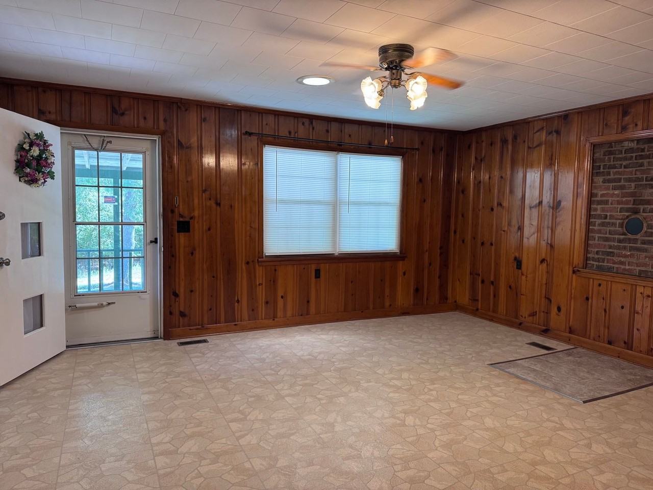 3302 Cox Mill Rd - Photo 5 of 26