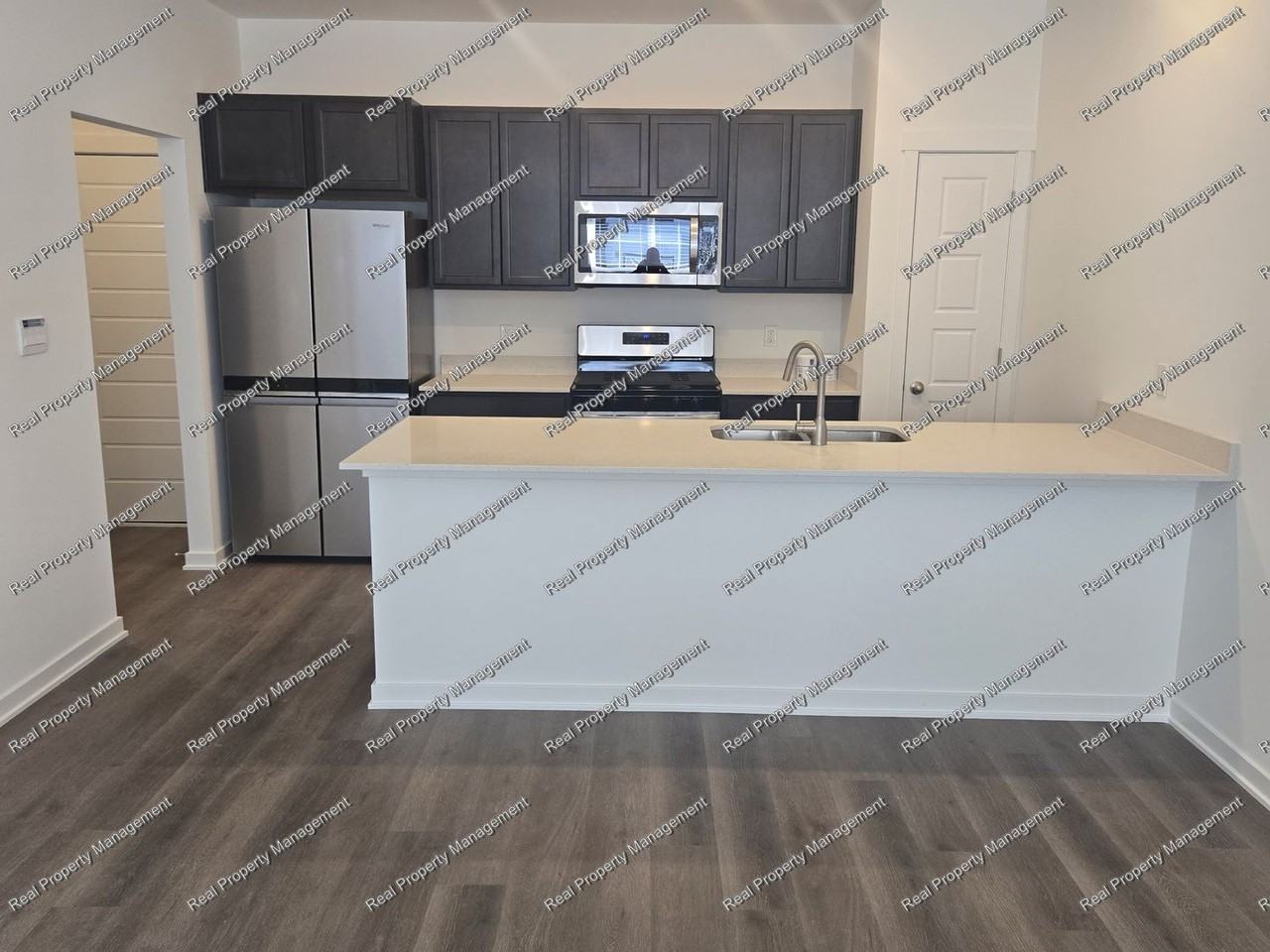 544 E 120th Pl - Photo 3 of 15